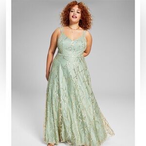 NWT Say Yes Womens Sage Gold Sequined Glitter Mesh Gown Dress Size 18